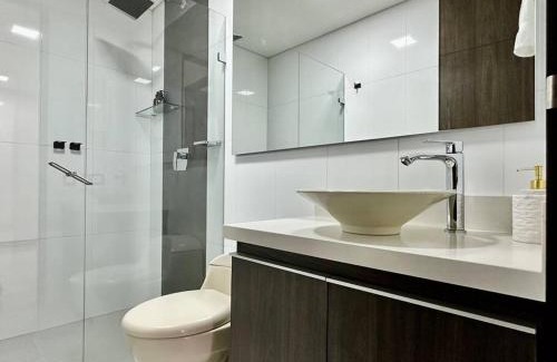 El Castillo Apartamento | 302 Spacious apartment nice view in El Poblado