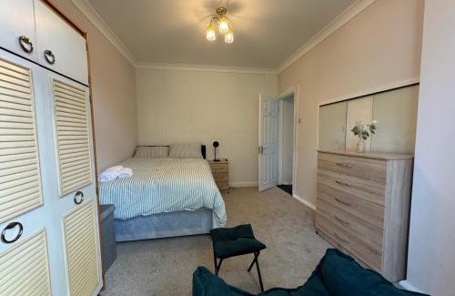 Havering Casa | 303 Upminster Road North