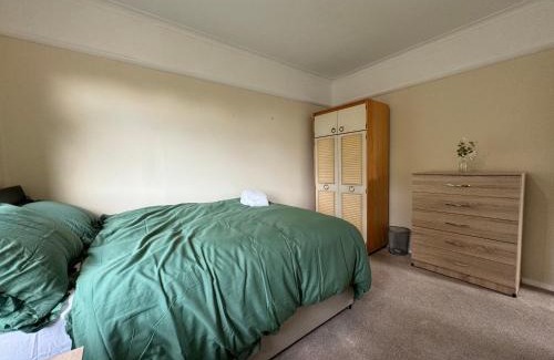Havering Casa | 303 Upminster Road North