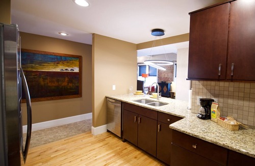 Downtown Asheville Condominio | 306swcondo-asheville * 1BR / 1BA Loft * 1,000 sq. Ft * para 4 personas