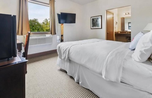 Gonzales Casa | 307 - Historic Alcalde Hotel in Downtown Gonzales