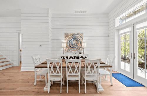Lakeside at Blue Mountain Beach Casa | 30A Aqua Vista by AvantStay Golf Cart Included Pool Acess Walk to Beach