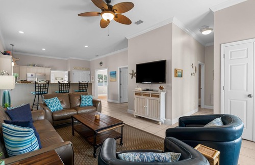 Village of Sugar Beach Casa | 30A Beach House Seagrove Escape, Private Pool, Beach, Pet Friendly, 4 Bikes Incl