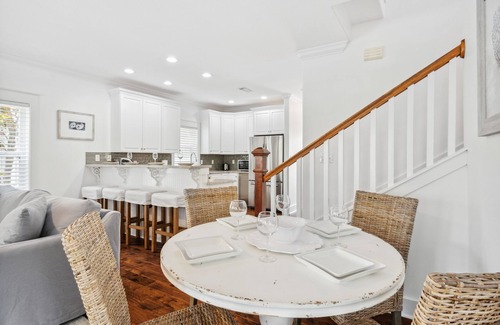 Seacrest Beach Casa | 30A Beach House - Beach Bikin