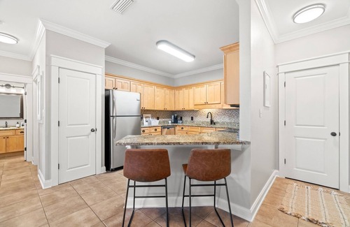 Dune Allen Beach Condominio | 30A Beach Retreat: Pool View Balcony, 2 min to Beach