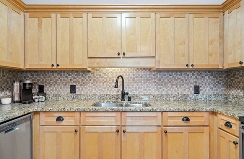 Dune Allen Beach Condominio | 30A Beach Retreat: Pool View Balcony, 2 min to Beach