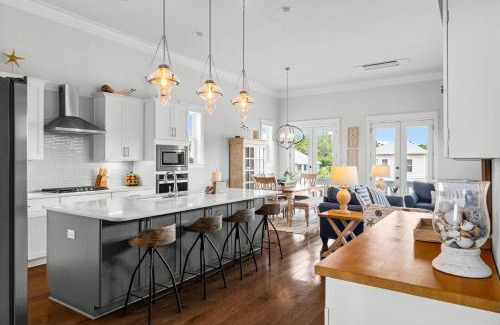 West Panama City Beach Casa | 30A Pet Friendly Beach House - 33 Sunset by Panhandle Getaways