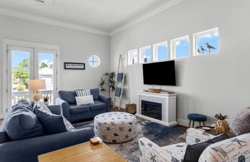 West Panama City Beach Casa | 30A Pet Friendly Beach House - 33 Sunset by Panhandle Getaways