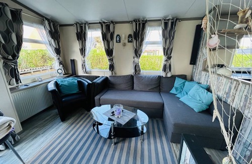 Nieuwvliet Chalet De Esquí | 31 m² Chalet ∙ 3 habitaciones ∙ 5 huéspedes