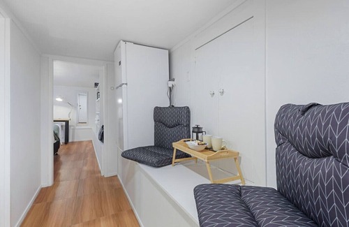 Henderson Apartamento | 31 Rangeview Road, Sunnyvale, Auckland 0612