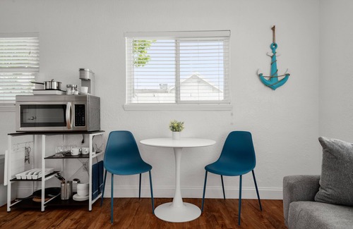 Historic Old Northeast Apartamento | 310 Unit A1-Coffee Pot Cottage by Coastal Cottages