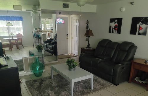 Lutz Condominio | 3104 - A 1 bedroom condo at Paradise Lakes Clothing Optional Resort