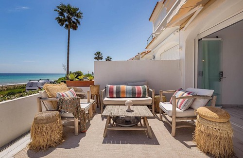 Manilva Chalet De Esquí | 3128 Beachfront Casa Luna in Aldea Beach