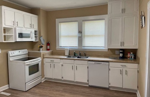 Concord Casa | 314 Hillandale St NE