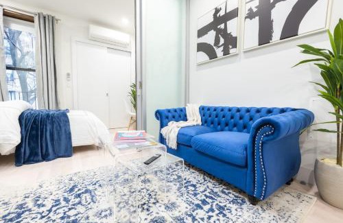 Upper East Side Apartamento | 317-4C NEW Modern 1BR W&D Walk to Central Park