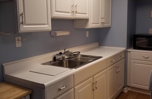 Lakeside Condominio | 317 Maple Unit 8 in Lakeside
