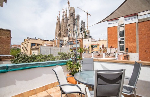 La Sagrada Familia Apartamento | 31mai1043 - Sunny home terrace Sagrada Familia