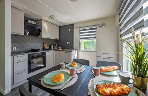 Oisterwijk Chalet De Esquí | 32, Woods, Big Garden, Private Parking , AC & Privacy!