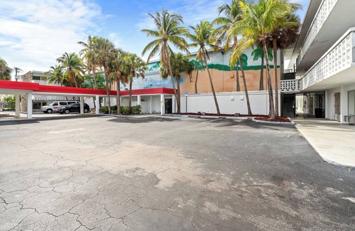 Coral Shores Apartamento | 320 - Prime FLL Location! 5 minutes to the Beach!