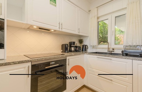 Alpouvar Apartamento | #322 Albufeira Family Stay by Home Holidays