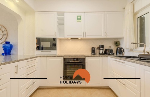 Alpouvar Apartamento | #322 Albufeira Family Stay by Home Holidays