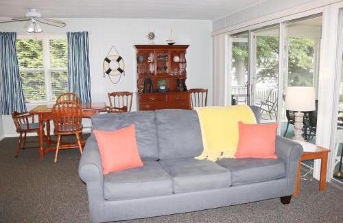 Ashville Casa | 3256 Chautauqua Ave, home