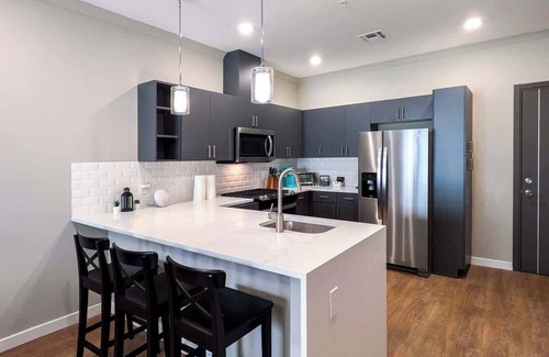 Dunellen Apartamento | 327 Modern 1BR Apt Walk to NJT