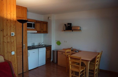 Saint-Jean-d'Arves Apartamento | Apartamento de 32m2, 4 personas en residencia tranquila.