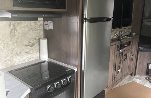 Fort Benton Casa | 33’ pet friendly Tavel Trailer, sleeps 10. Great for families.