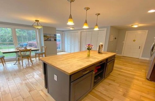 Canton Casa | Casa de 3300 pies cuadrados cerca de SLU, SUNY Canton, Clarkson y SUNY Potsdam