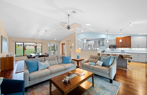 Vanderbilt Beach Casa | 332 Flamingo Waters |Vanderbilt Beach|Heated Pool