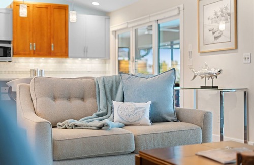 Vanderbilt Beach Casa | 332 Flamingo Waters |Vanderbilt Beach|Heated Pool