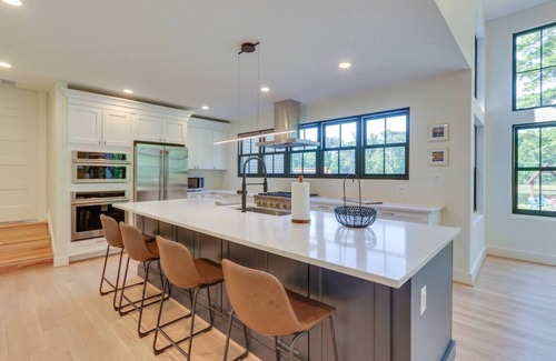 Bluemont Casa | 33611 Austin Grove Road @ Bluemont, VA