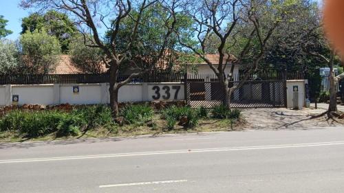 Brooklyn Casa | 337 Justice Mahomed Guest House