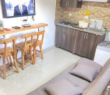 Suramericana Apartamento | 34 BELLo APARTAMENTO EN LA MEJOR ZONA DE MEDELLIN LAURELES ESTADIO 2 HAb 2 BAÑOS