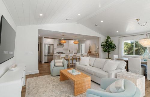 Gulfview Heights Casa | 34 Buddy Street