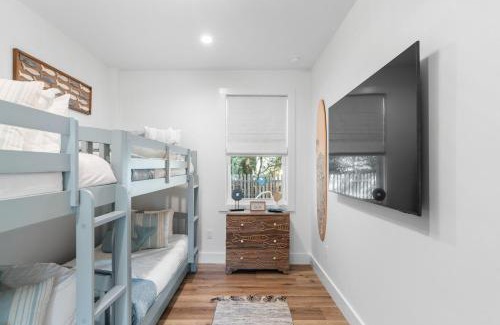 Gulfview Heights Casa | 34 Buddy Street