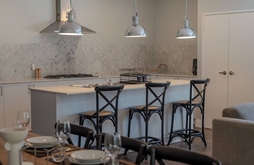 Baldivis Casa | 35 Hamptons Luxury Escape Family Home Sleeps9