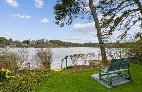 East Harwich Casa | 35 Vacation Lane Harwich Cape Cod - - Poppys Pond