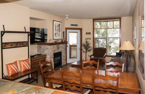 Snowbird Apartamento | 3505 - One Bedroom Den Standard Powderhorn Lodge condo