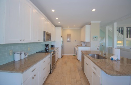Saint Helena Island Casa | 355 Ocean Point Dr