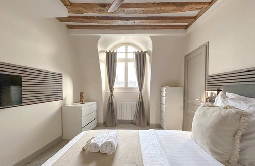 2nd Arrondissement Apartamento | 357 - Royal Palace - STUNNING VIEW