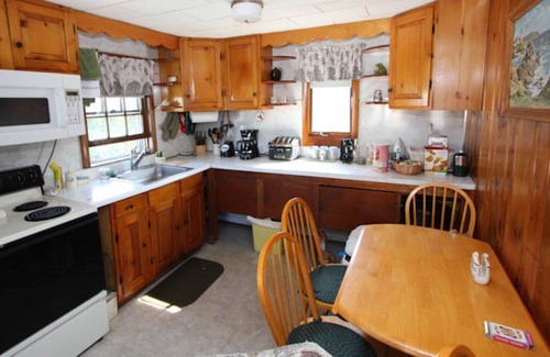 Sagamore Beach Cabaña | 357 Phillips Rd - SD505