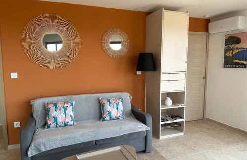 Boulouris-sur-Mer Apartamento | 35m2 Sea View Flat with 20 m2 Terrace