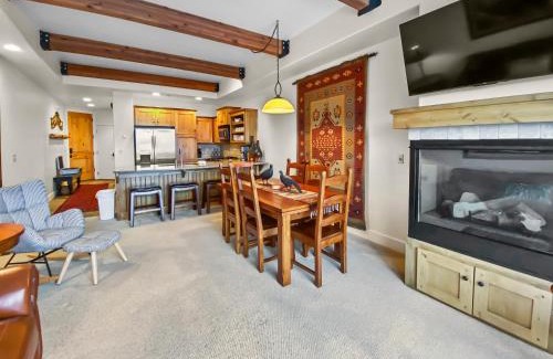 Kimball Junction Casa | 36 Sweet Newpark Townhome on the Creek by SkyRun Park City