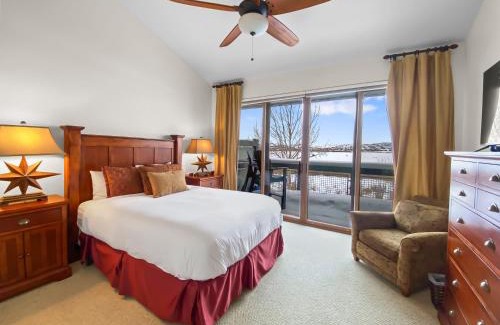 Kimball Junction Casa | 36 Sweet Newpark Townhome on the Creek by SkyRun Park City