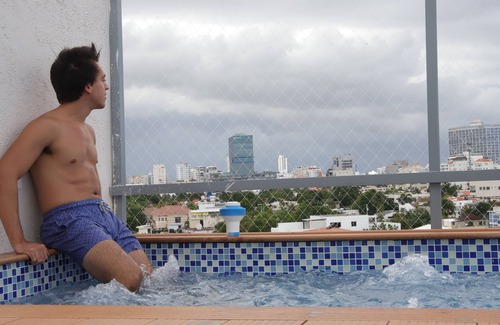 Ensanche Quisqueya Apartamento | Departamento moderno con jacuzzi y gym