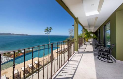 Playa Flamingo Apartamento | 360 Splendor 101A Ocean View Breakfast