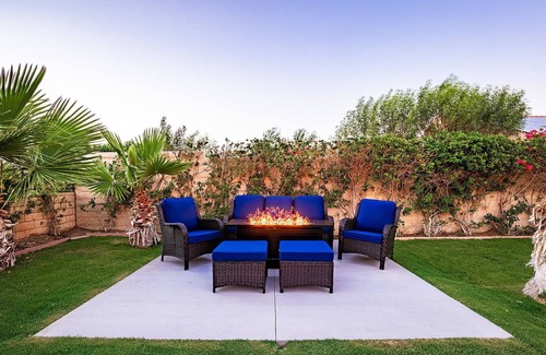 Rancho Del Oro Casa | 360° Mountain Views, Heated Pool & Spa, Firepit