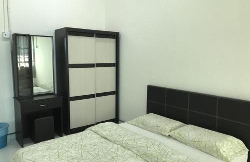 Taman Kota Laksamana Apartamento | 365 House by D'Laksamana